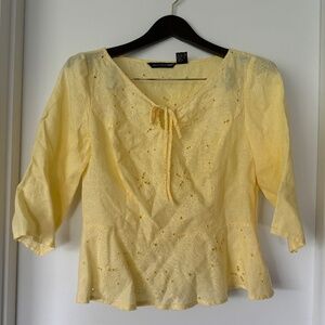 Saint Tropez West 100% Linen Yellow Eyelet Peasant Blouse Size Medium